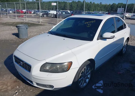 2007 Volvo S40 T5 из США, поврежденный, VIN YV1MS682472259247